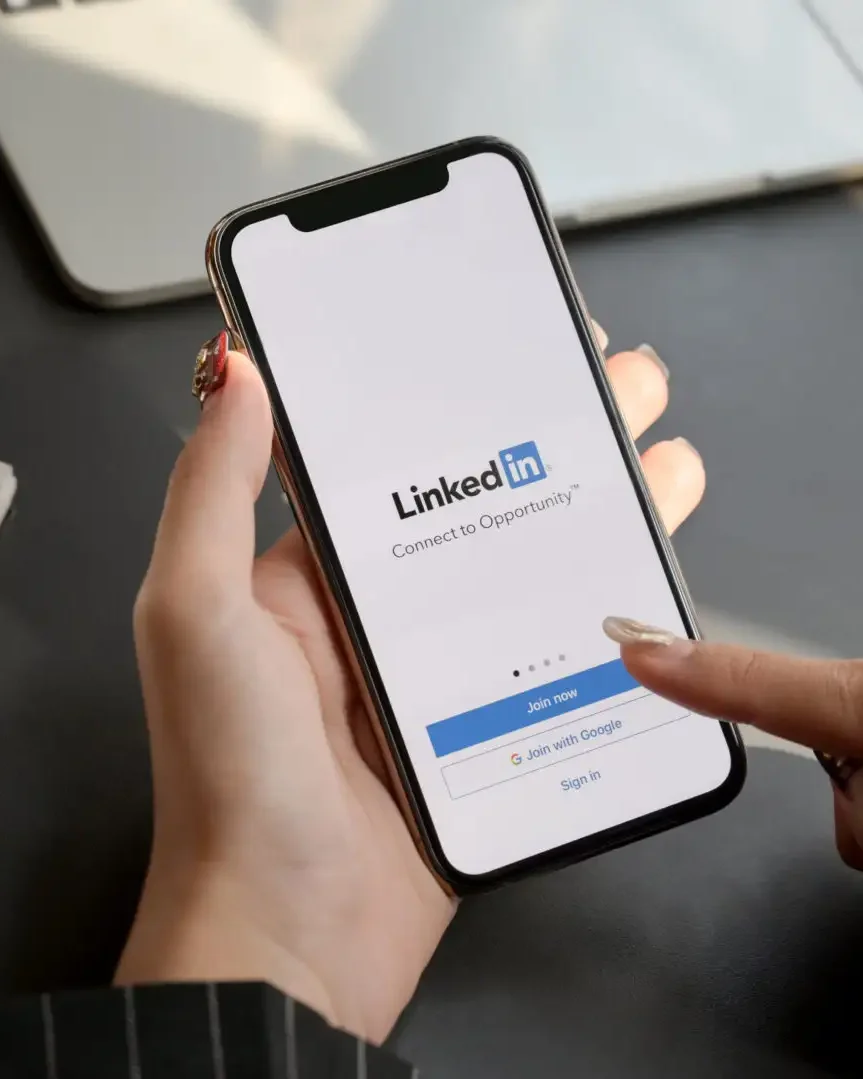 Social Media Formats: LinkedIn Video 1